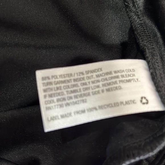 AVA & VIV Black Capri Leggings~NWT - Picture 2 of 7